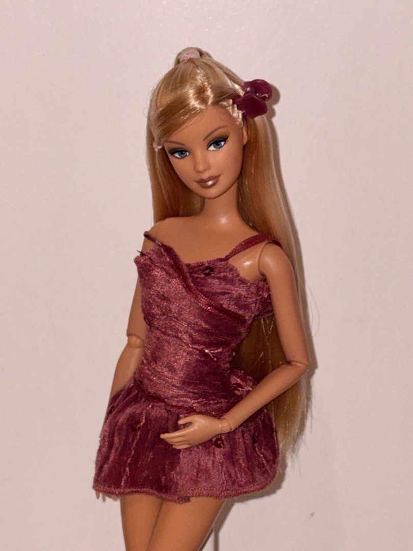 Barbie hair highlights doll (Category: Kids Toys) located in Caloocan City. Submitted by starkiboi (Listing ID 1469494823, Image 1). Description: FOR SALE Barbie hair highlights ₱2,900 -Articulated body -rerooted in saran hair -including dress, hair clip, and boots.