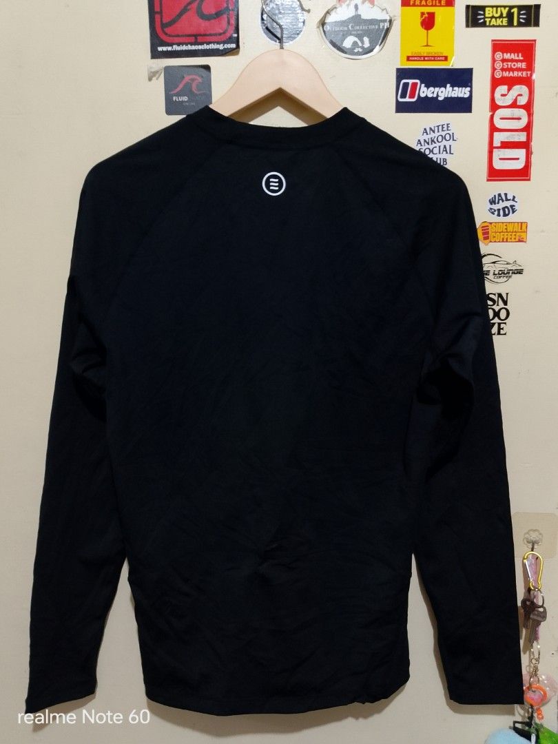 Barrel Rash Guard - unisex (Category: Activewear) located in Tagum. Submitted by tgm2023 (Listing ID 1469554592, Image 2). Description: Barrel Rash Guard Like new condition 18 x 26 Size Large on tag pwede din sa Medium Womens Small mens Lightweight ✅ Stretchable ✅ Quickdry fabric ✅ 🏷️350.⁰⁰.