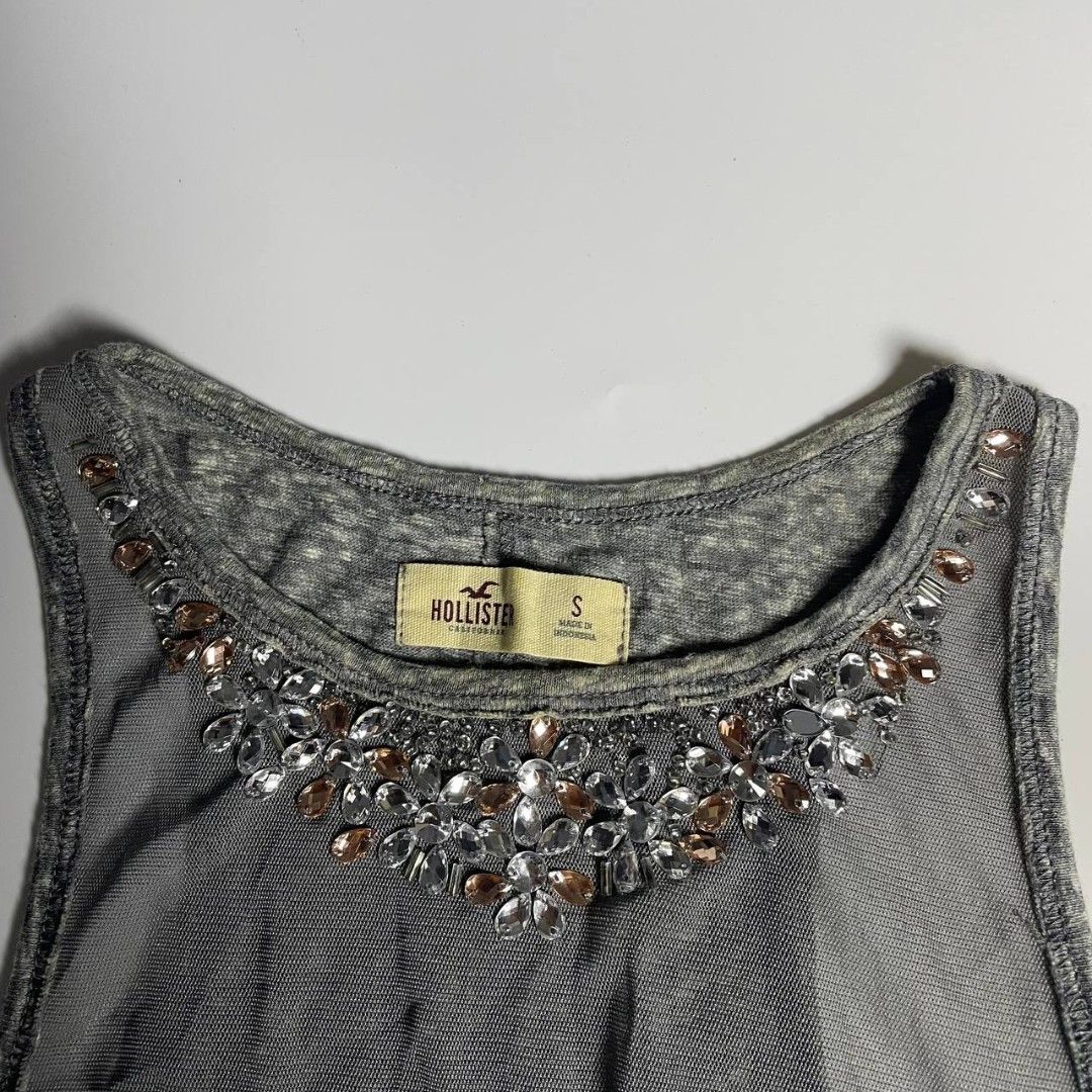 Beaded Hollister top (Category: Sleeveless) located in Davao. Submitted by archives_co. (Listing ID 1469543599, Image 2). Description: Good condition No issue.
