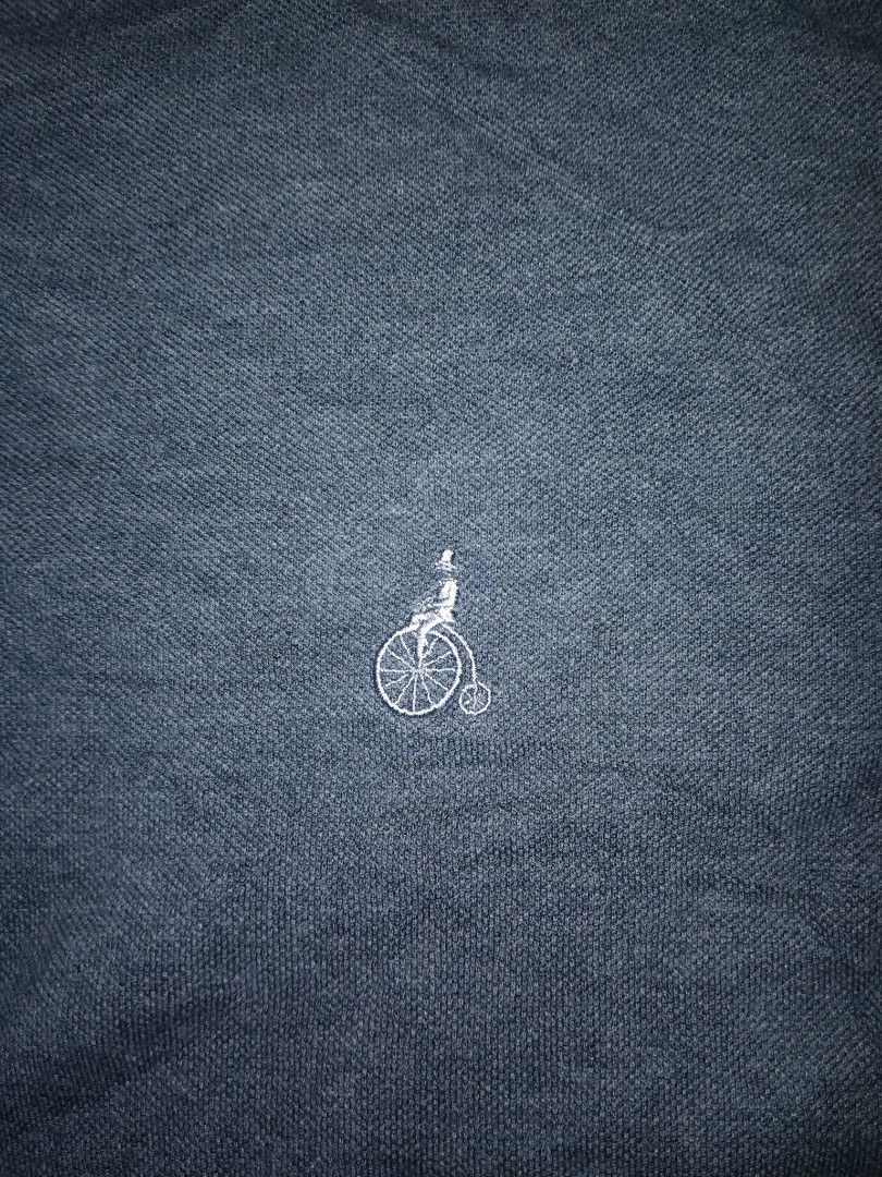 Beanpole Blue Polo Shirt Size 95 (Category: Tshirts & Polo Shirts ) located in Caloocan City. Submitted by mysticdeer_4b2e50 (Listing ID 1469572567, Image 3). Description: - Brand: Beanpole - Color: Blue - Size: 95 (Tag) - Material: 100% Cotton - Origin: Made in Vietnam - Design: Short sleeves, collar neck with 2 buttons, and iconic cyclist chest embroidery - Condition: Excellent / Pre-loved - Mode of Payment: Gcash / Bank Transfer - Shipping: Vi