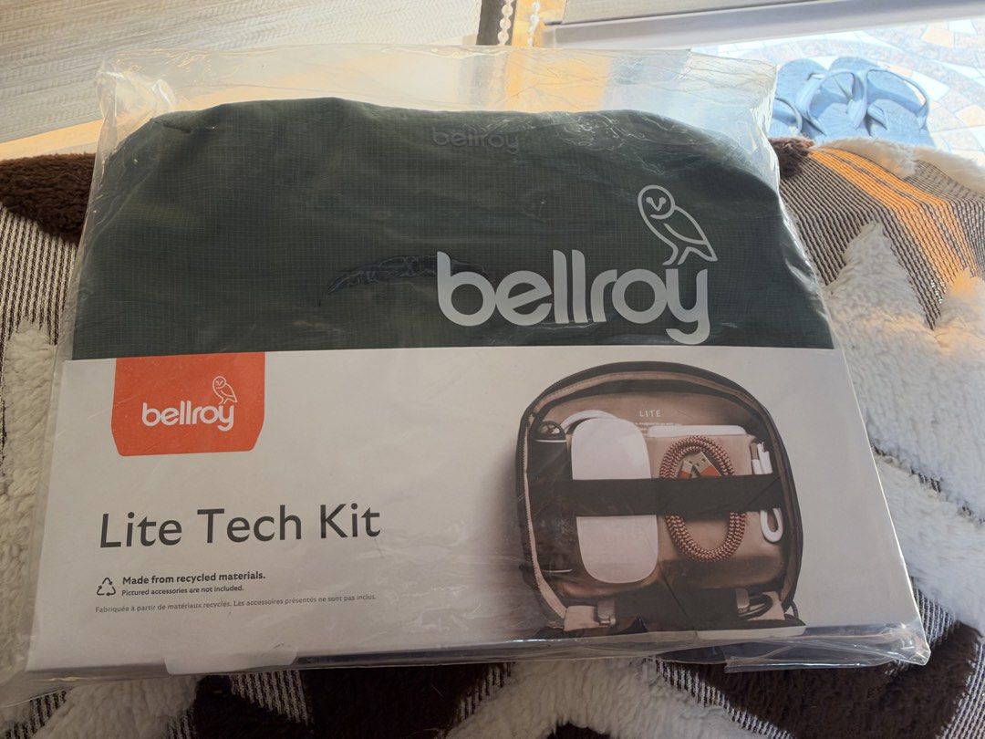 Bellroy Lite Tech Kit Spruce (Category: Luxury Bags & Wallets) located in Bulacan. Submitted by sgfinejewelery (Listing ID 1469444490, Image 3). Description: - Brand: Bellroy Lite Tech Kit - Color: Spruce Green - Condition: Brand new, still sealed in original plastic packaging - Features: Compressible shape, versatile storage, zipped section, and stretch-mesh pocketing - Material: Made from durable recycled materials - Warranty: Includes 3-year w