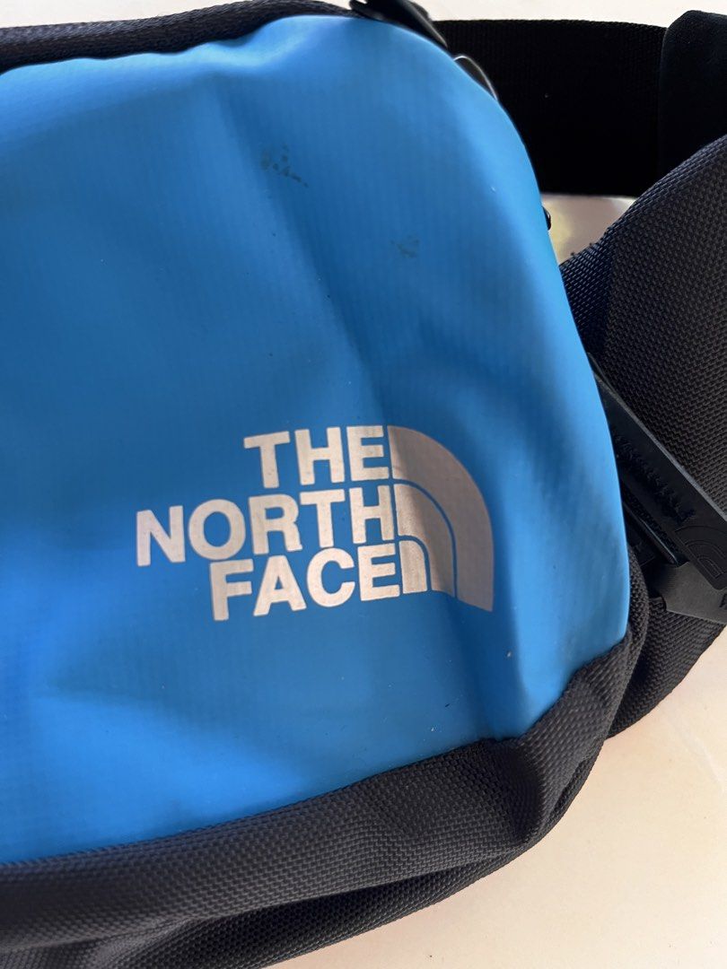 Beltbag TNF (Category: Belt bags, Clutches and Pouches) located in Sagay. Submitted by jan_arvene (Listing ID 1469569572, Image 2). Description: TNF beltbag complete tags Original Minor issue only No scratch.