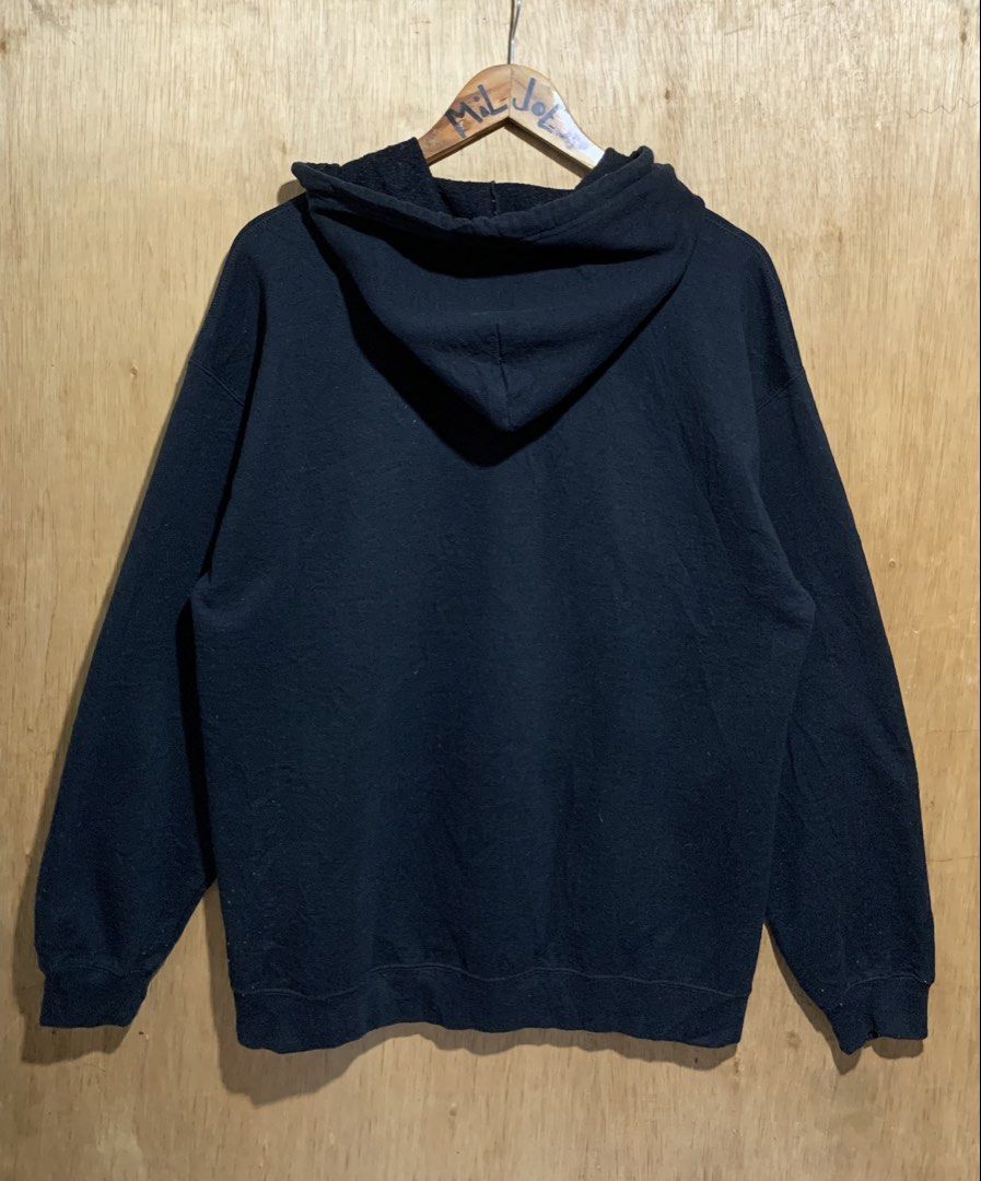 Ben Davis Full Zip Hoodie Jacket (Category: Hoodies) located in Cebu City. Submitted by handpickedxthrift (Listing ID 1469425509, Image 2). Description: Ben Davis Full Zip Hoodie Jacket👀 Excellent L 22 x 28 No major issue Cut White tag Color rate 9.8/10 DM interested📩.