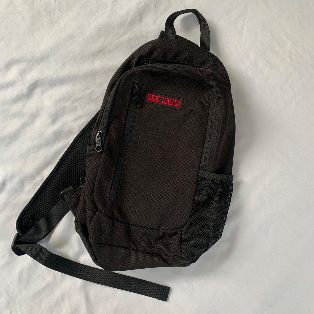 Ben Davis One Shoulder Bag (Category: Sling Bags) located in Mendez-Nunez. Submitted by anikkoyan (Listing ID 1469490777, Image 1). Description: Ben Davis One Shoulder Bag Length: 16.5 Width: 10 - Lightly used 1,499 + sf.