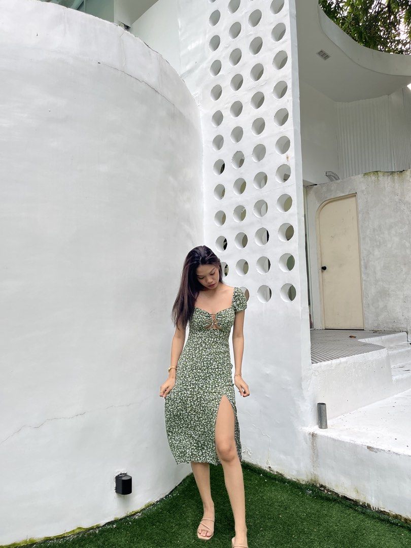 Bershka Dress (Category: Dresses) located in Manila. Submitted by ekathleeen (Listing ID 1469419259, Image 1). Description: Used twice but still in good condition Size: XS My height: 5’4 Loc: Makati .