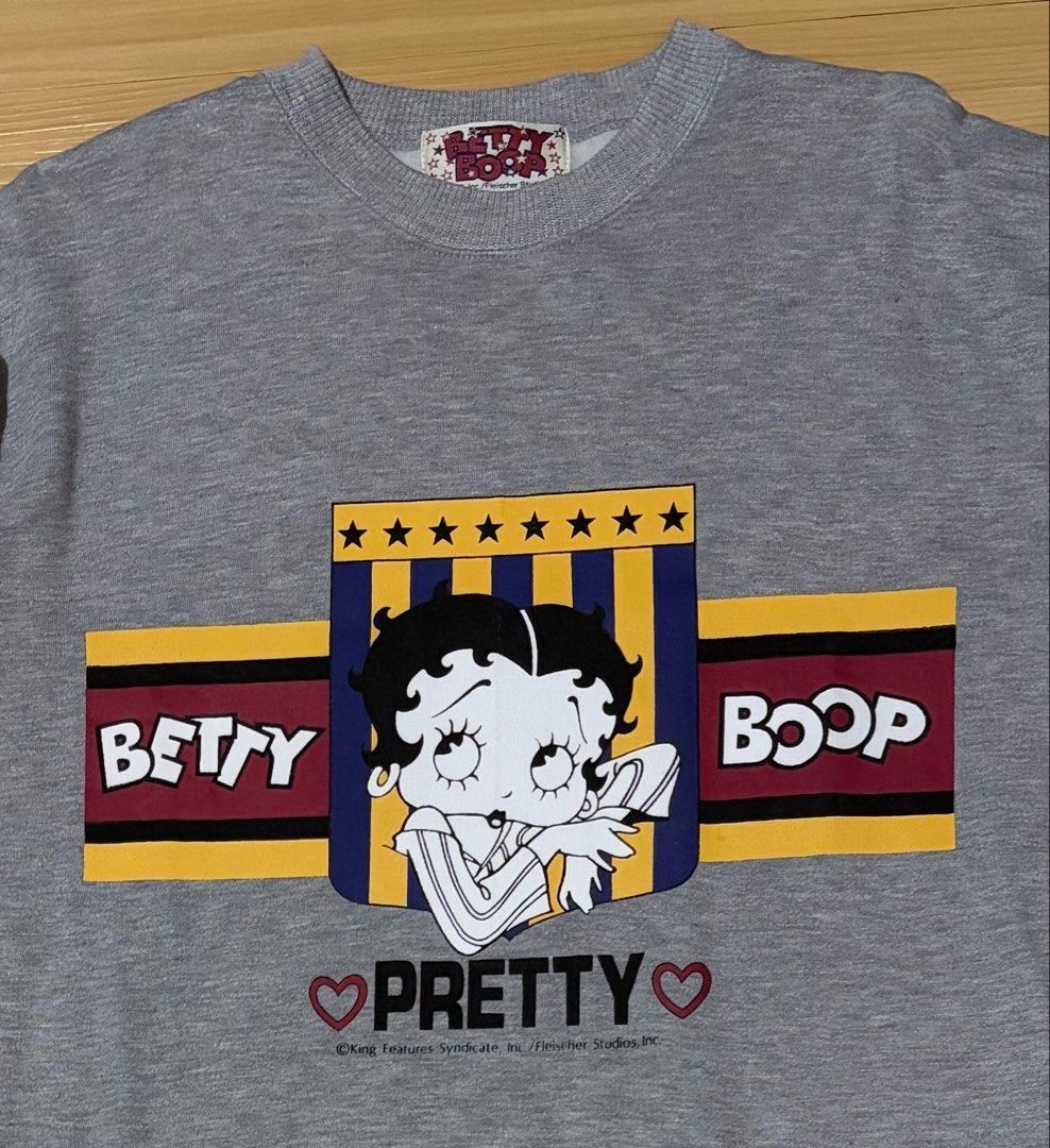 Betty Boop Vintage Grey Pullover / Sweatshirt Large (Category: Longsleeves) located in Quezon City. Submitted by garagesale2026 (Listing ID 1469549606, Image 2). Description: - Used once - In good condition - Width: 22"; Length: 29"; Sleeve: 21".