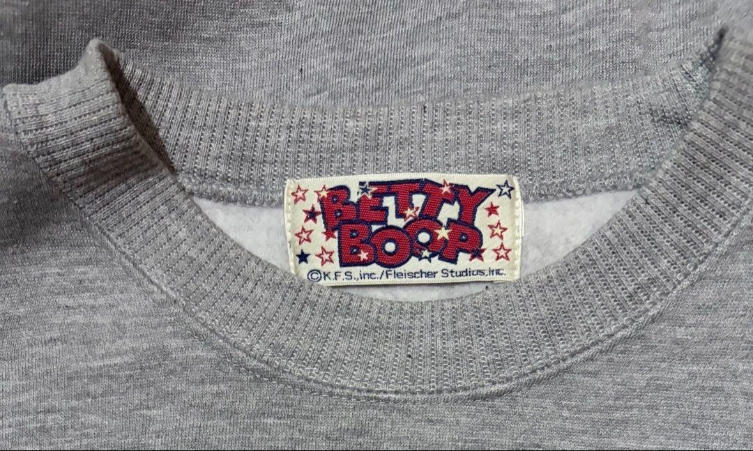 Betty Boop Vintage Grey Pullover / Sweatshirt Large (Category: Longsleeves) located in Quezon City. Submitted by garagesale2026 (Listing ID 1469549606, Image 3). Description: - Used once - In good condition - Width: 22"; Length: 29"; Sleeve: 21".