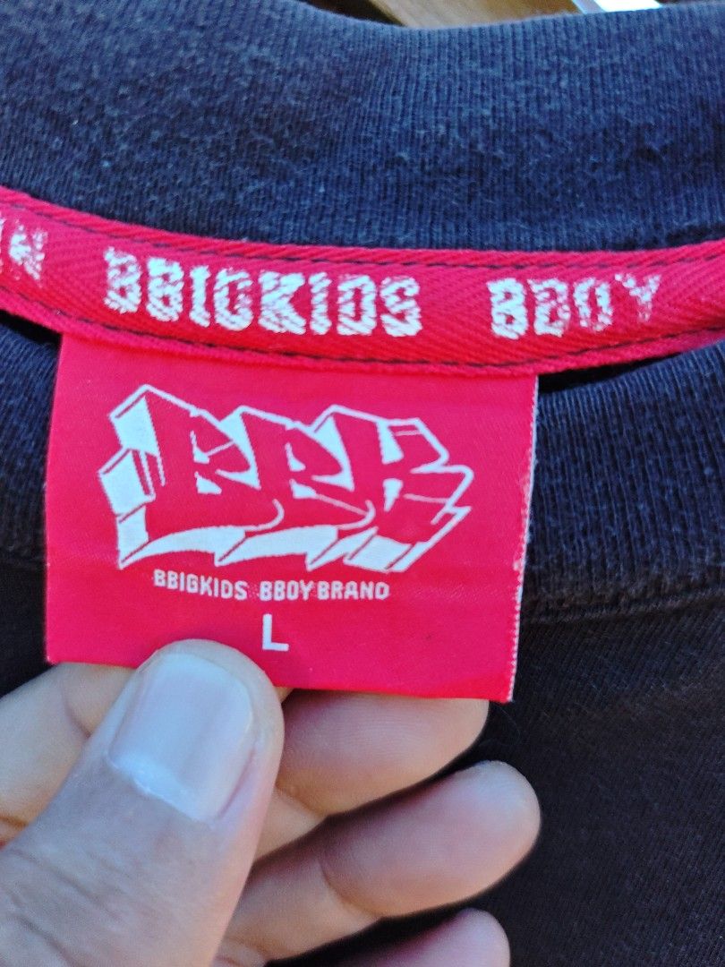 Big Kids Boy Brand (Category: Activewear) located in Mexico. Submitted by josephnuqui1980 (Listing ID 1469459024, Image 3). Description: Big Kids Boy Brand Crew neck 22Wx30 9/10 color rate No Issue Heavy thick Cotton.