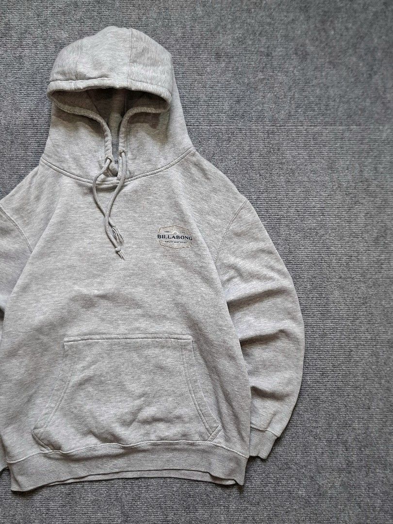 BILLABONG Heather Grey Pullover Hoodie (Category: Hoodies) located in Las Pinas. Submitted by nevergetsold.ph (Listing ID 1469488050, Image 3). Description: BILLABONG Heather Grey Pullover Hoodie Color Rate: /10 Condition Rate: /10 Best fit to Large - XL Dimentions (inches) Width: 24 Length: 28 Sleeve Length: 23 Issues: none.