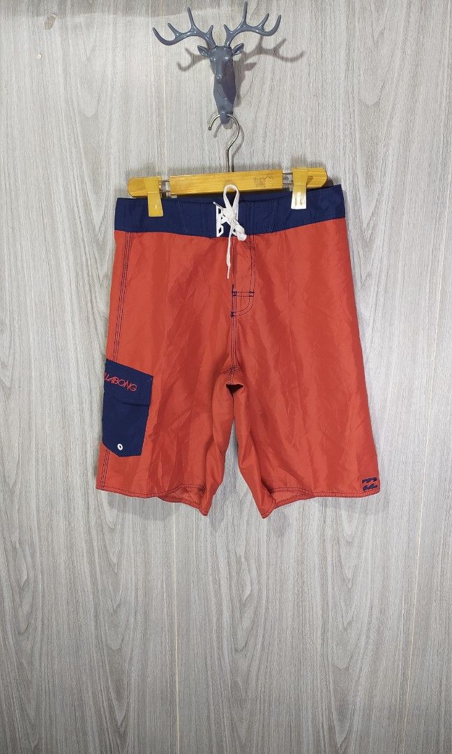 Billabong Short (Category: Shorts) located in Milaor. Submitted by lootinout (Listing ID 1469565882, Image 1). Description: Billabong Short ✅Size: 28 ✅Length: 20 ✅Hem:11 ✅Color Rate: 9.5/10 ✅Issue: Cut Wash Tags ✅Need Wash ✅Location: Bicol Naga City, Camarines Sur ✅Courier: J&T Express/Flash Express ✅MOP: Gcash only.