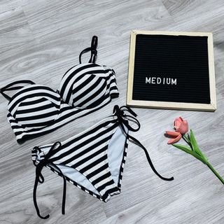 (Category: ) located in . Submitted by lovemyclothes21 (Listing ID 1469497580, Image 1). Description: .