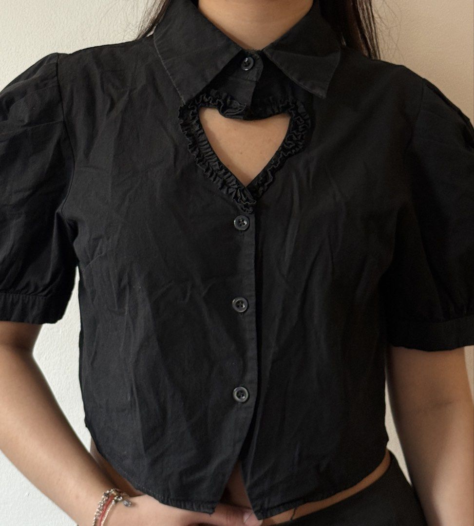 Black Chest Heart Cropped Polo (Category: Blouses) located in Quezon City. Submitted by wear.again.ph (Listing ID 1469517461, Image 1). Description: .
