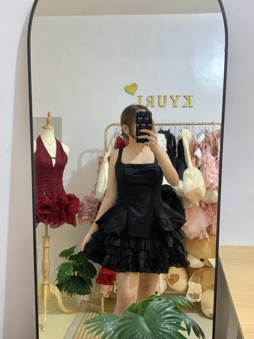 Black Dress (medium) (Category: Dresses) located in Paranaque City. Submitted by kaleeen21 (Listing ID 1469468968, Image 1). Description: Casual Dress from Vietnam ✨ perfect for special occasion, party , casual event ✨ size: medium ✨ brand new ✨ good-quality ✨ onhand ready to ship 📍Parañaque City 🛵Lalamove ready PM~.