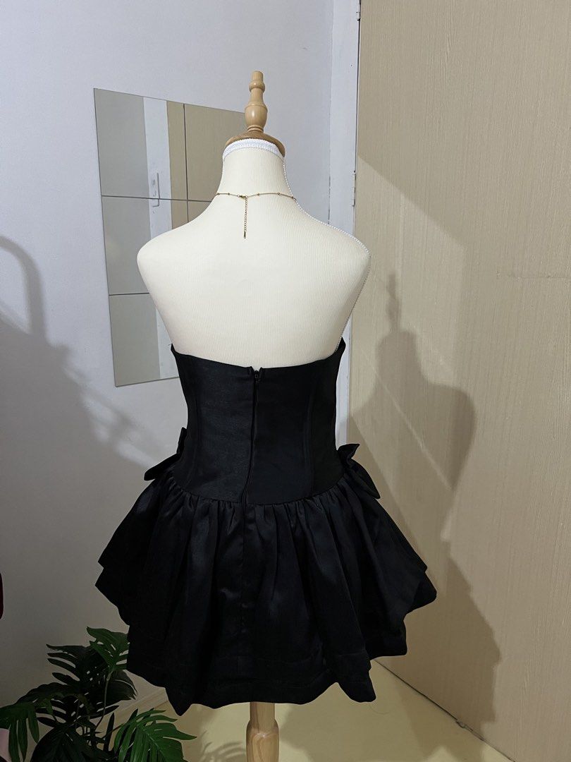 Black Dress (M-semi L) (Category: Dresses) located in Paranaque City. Submitted by kaleeen21 (Listing ID 1469432477, Image 2). Description: Vietnam Dress - brand new - perfect for rentals, birthdays, events - onhand ready to ship loc.: Parañaque City PM!.