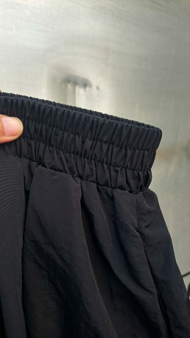 Black flowy maxi skirt (Category: Skirts) located in Davao. Submitted by irisrazona16792 (Listing ID 1469427402, Image 2). Description: Wd side pocket Waist 24-31 (garterize) L 37.5 mall quality.