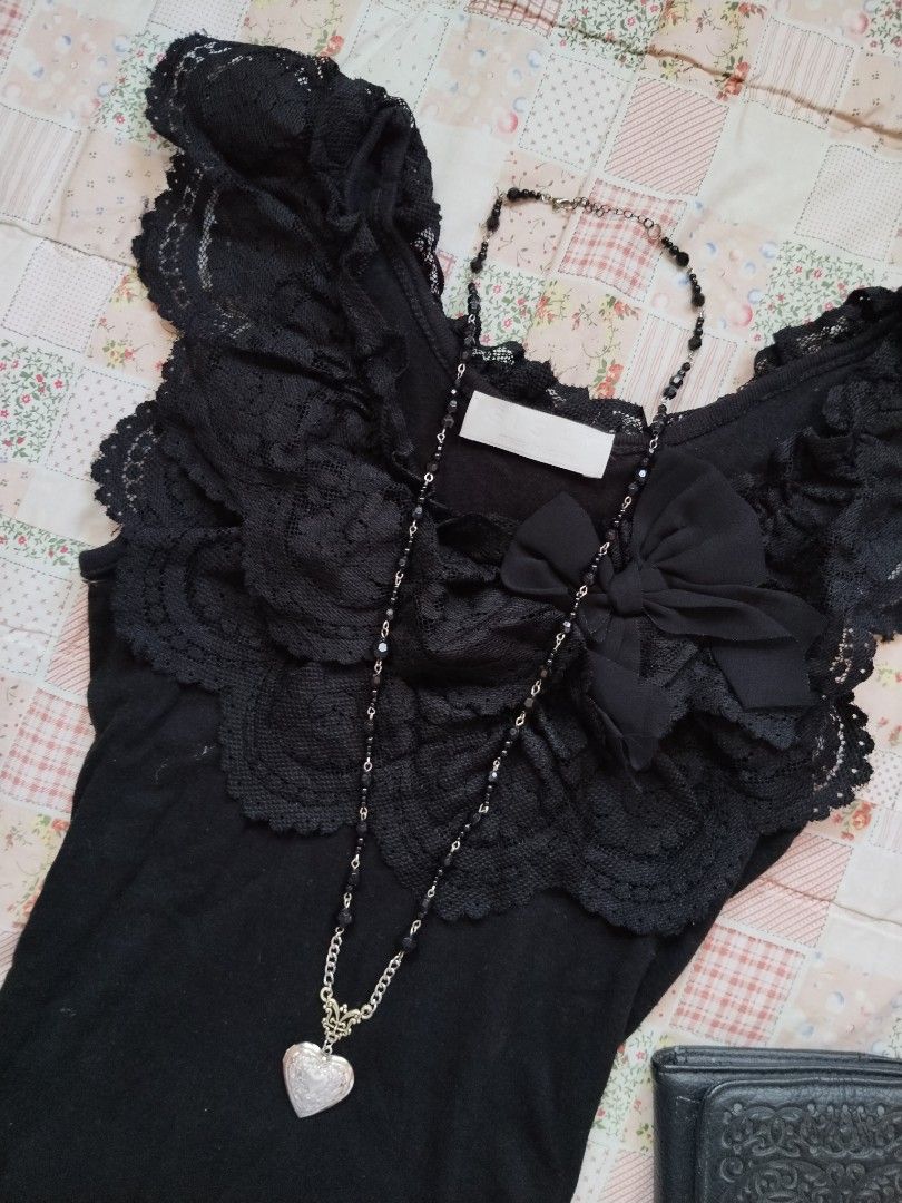 Black Lace Gothic tanktop (Category: Sleeveless) located in Cebu City. Submitted by thrift_with_anjel (Listing ID 1469526419, Image 3). Description: ❀.ೃ࿔Black lace tanktop.ೃ࿔* 🌹Brand: Sisay 🌸Bust: 32-60 🌸Waist: 28-58 🌷Mine: 399(AU).