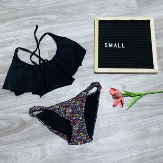 (Category: ) located in . Submitted by lovemyclothes21 (Listing ID 1469496276, Image 1). Description: .