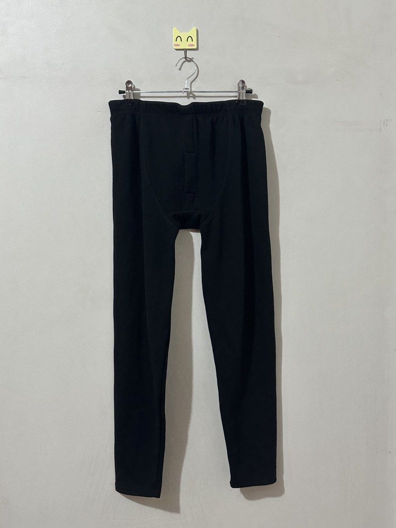 Black Thermal Pants Leggings Men Large (Category: Trousers) located in Balanga. Submitted by winterlab_ph (Listing ID 1469424602, Image 3). Description: B400.