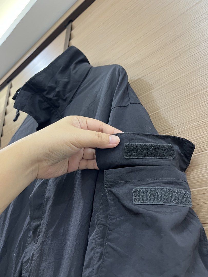 Black Utility Cargo Jacket with Multiple Pockets (Category: Coats, Jackets and Outerwear) located in Mabalacat. Submitted by fashionclothesph (Listing ID 1469512294, Image 3). Description: Black lightweight utility jacket with multiple pockets, high collar, zip and button closure, and adjustable fit. Perfect for layering..