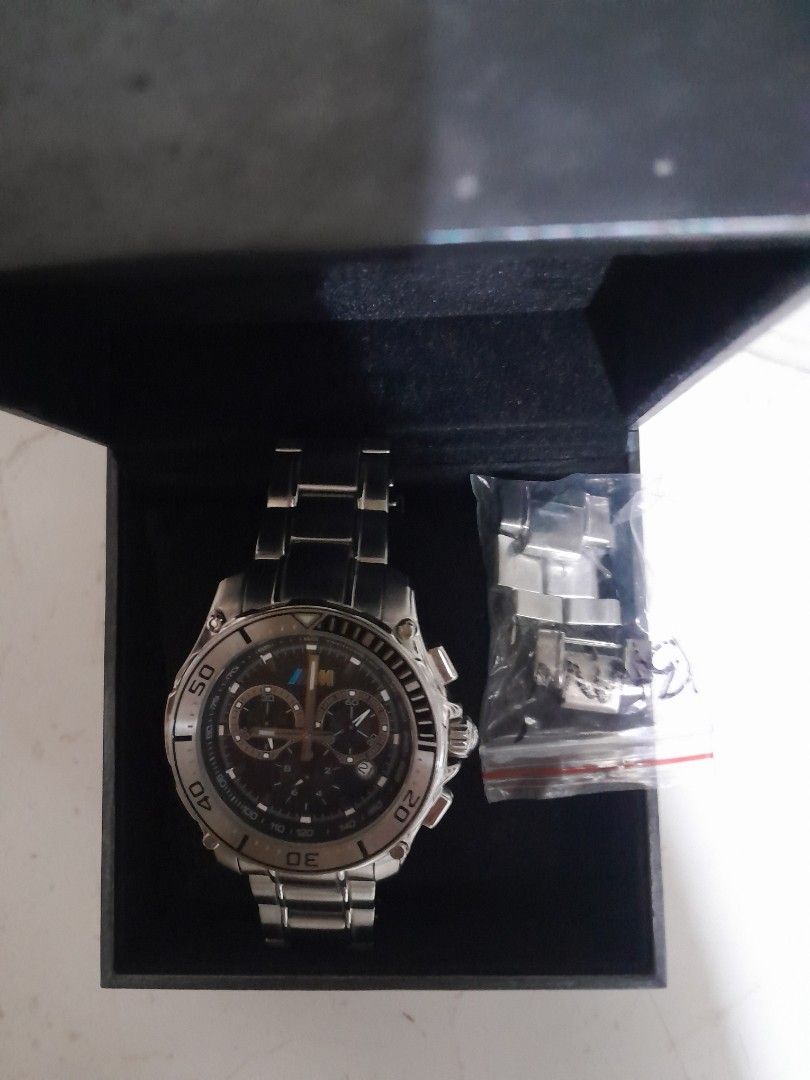 BMW WATCH (Category: Men's Watches) located in Manila. Submitted by dirtjump (Listing ID 1469526149, Image 1). Description: BMW Wristwatch w/Box, Extra Links. Chronograph. Price: 22k sligth neg. DM 0926 0298455. Thanks Admin..