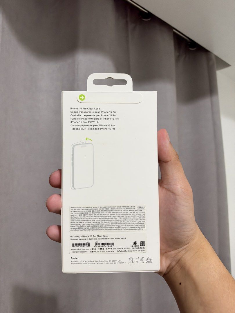 Bnew Iphone 15 Pro Clear Case (Category: Cases & Sleeves) located in Mandaluyong City. Submitted by kier_ad (Listing ID 1469497536, Image 2). Description: Bnew and sealed Original Last price already Loc: Mandaluyong.