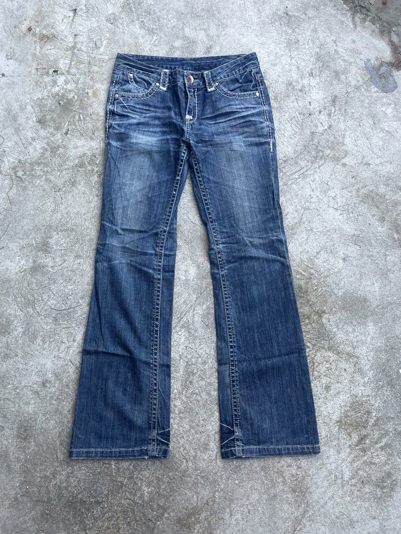 Boy London Y2K Bootcut Jeans (Category: Jeans) located in Manila. Submitted by jarchive (Listing ID 1469479419, Image 1). Description: - Excellent condition - Size 30 - Thigh 10 - Length 39 - Leg open 8 MOP: GCASH 📩.