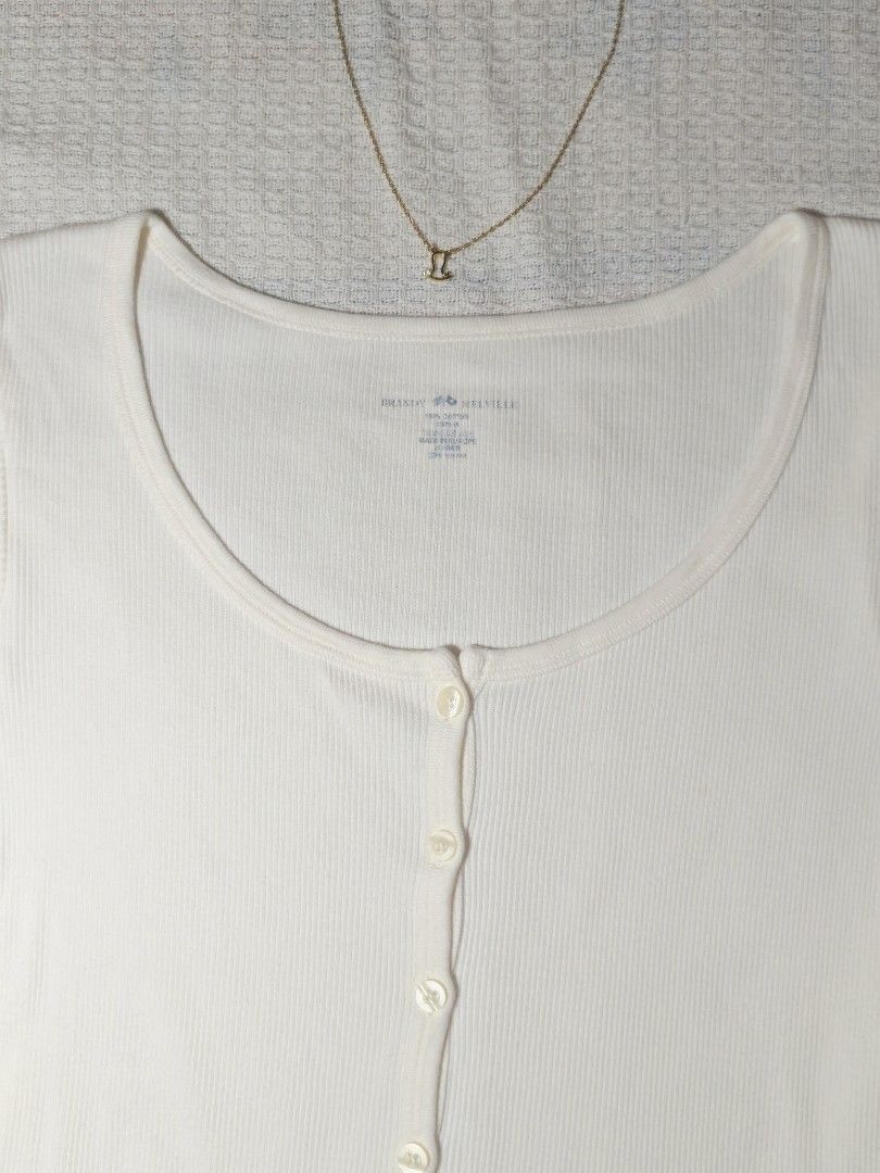 Brandy Melville Button-Up Shirt (Category: Shirts) located in Manila. Submitted by vintage_revo.ph (Listing ID 1469571957, Image 3). Description: 👕Top Mine: ₱ 399 ‎ ‎🛍 + Shipping fee ‎✨️ PLEASE READ guidelines before buying ‎📷 Once acknowledged “yours” please dm me your order form + screenshot of the item.