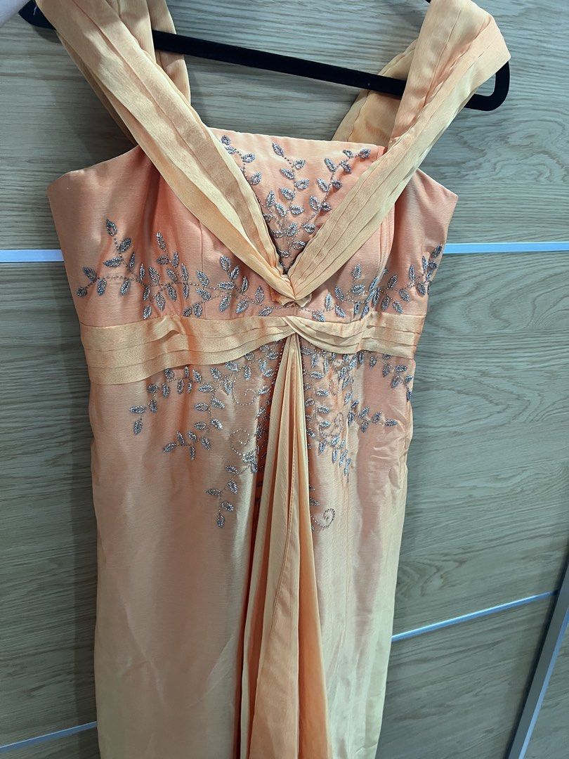 Bridesmaid/ formal gowns (Category: Evening dresses & gowns) located in Manila. Submitted by peeknpicks (Listing ID 1469535319, Image 1). Description: .