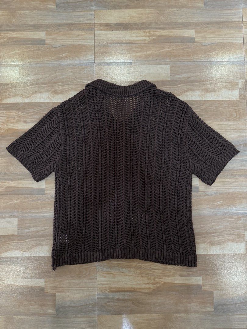 Brown Knit Collared Polo Shirt (Category: Tshirts & Polo Shirts ) located in Manila. Submitted by epicmountain_93c71a (Listing ID 1469431546, Image 3). Description: Brown Knit Collared Polo Shirt Perfect for summer fit and beach fit Size Medium Used once, almost brand new Delivery fee must be paid by the buyer .