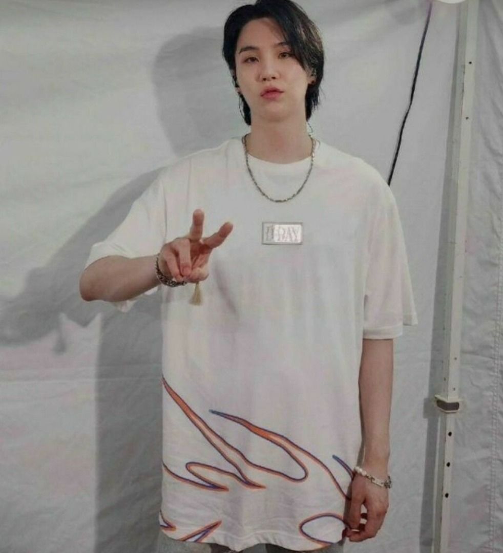 BTS SUGA AGUST D DAY TOUR (Category: K-Wave Merchandise) located in Manila. Submitted by Kpopatmnl (Listing ID 1469515789, Image 3). Description: ON HAND BRAND NEW SIZE: LARGE OVERSIZE + LSF.