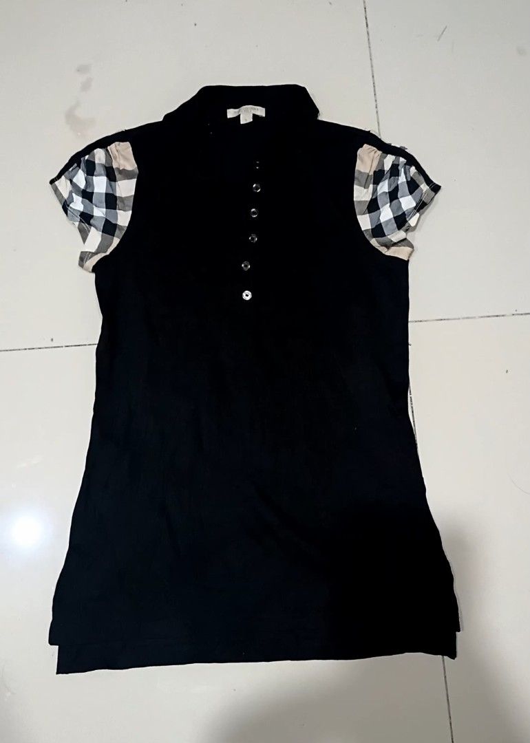 Buberry polo shirt (Category: Shirts) located in Bacolod City. Submitted by cadizthrifter (Listing ID 1469548671, Image 1). Description: burberry polo shirt black na black small size.
