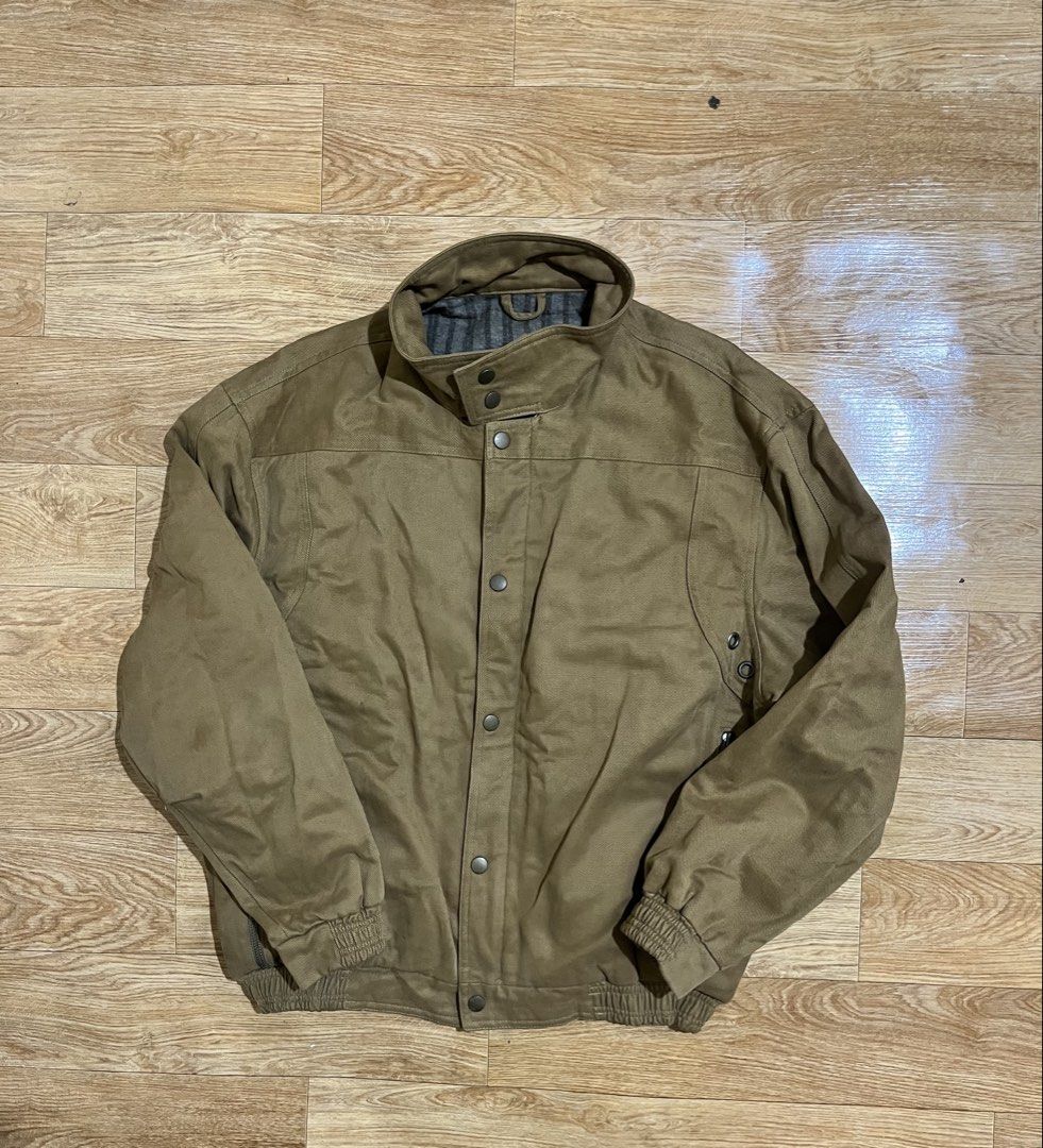 Bultel Bomber Jacket (Category: Coats, Jackets and Outerwear) located in Zamboanga. Submitted by alterramz08 (Listing ID 1469558186, Image 2). Description: Bultel Bomber Jacket Size xl Width 25.5 Length 26 Excellent Condition Price : 1,500 Pesos Pls pm mo ko sa fb al-zuldik husin asmad.