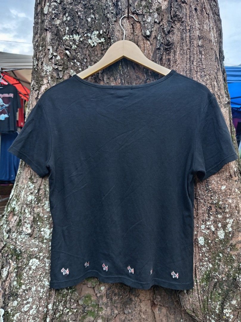 Burberry blue label (Category: Luxury Apparel) located in Malaybalay. Submitted by cjsv0228 (Listing ID 1469477024, Image 2). Description: Burberry tops blue level Size 42 on tag imbroid all logo As new no issue 680 shipp.