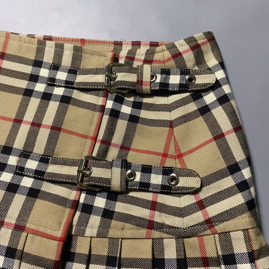 Burberry Nova Check Skirt ( w/ front adjusters ) (Category: Luxury Apparel) located in Las Pinas. Submitted by reluxearchive (Listing ID 1469517572, Image 2). Description: Measurements ( Inches ) Waist : 28 Length : 18 Condition : 10/10 Color Rate : 10/10 Flaws / Issues : None Price : 2500 📍100 % Authentic 📍What you see is what you get 🚚 Lbc | J&t | Lalamove | Dhl.