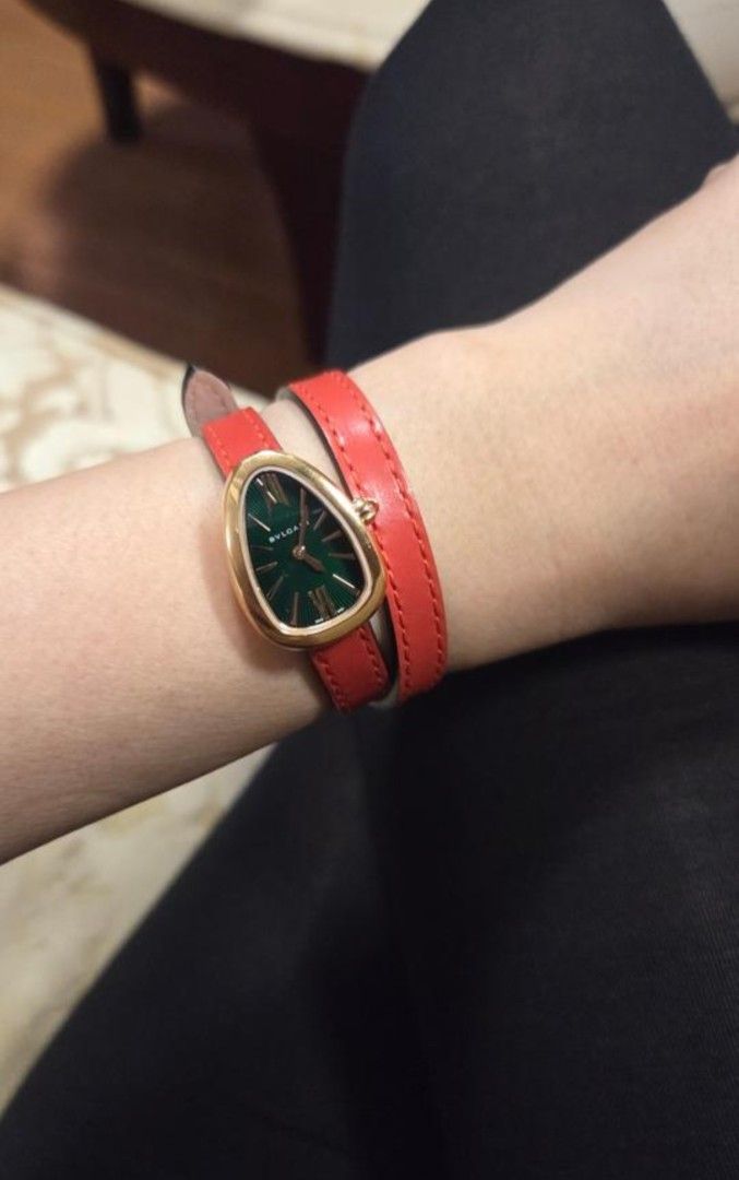 Bvlgari Serpenti leather strap watch (Category: Women's Watches) located in Quezon City. Submitted by jpnpia143 (Listing ID 1469491018, Image 2). Description: An statement piece from bvlgari serpenti collection in leather strap wrap around design. Its an 18 karat rosegold watch and has 2 strap in green and red strap that you can enjoy to change when your in the mood for colors. The watch comes almost complete inclusion box, warranty card, bracele