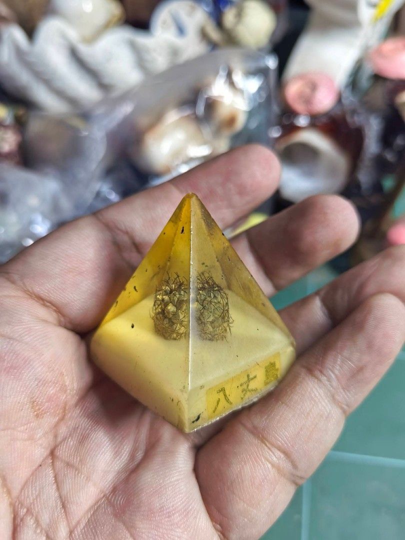 Cactus Prism - Resin (Category: Other Home Decor) located in Cebu City. Submitted by dudes_villanueva (Listing ID 1469433537, Image 3). Description: Cactus Prism - Resin 📌 Preloved. See all pics for condition..