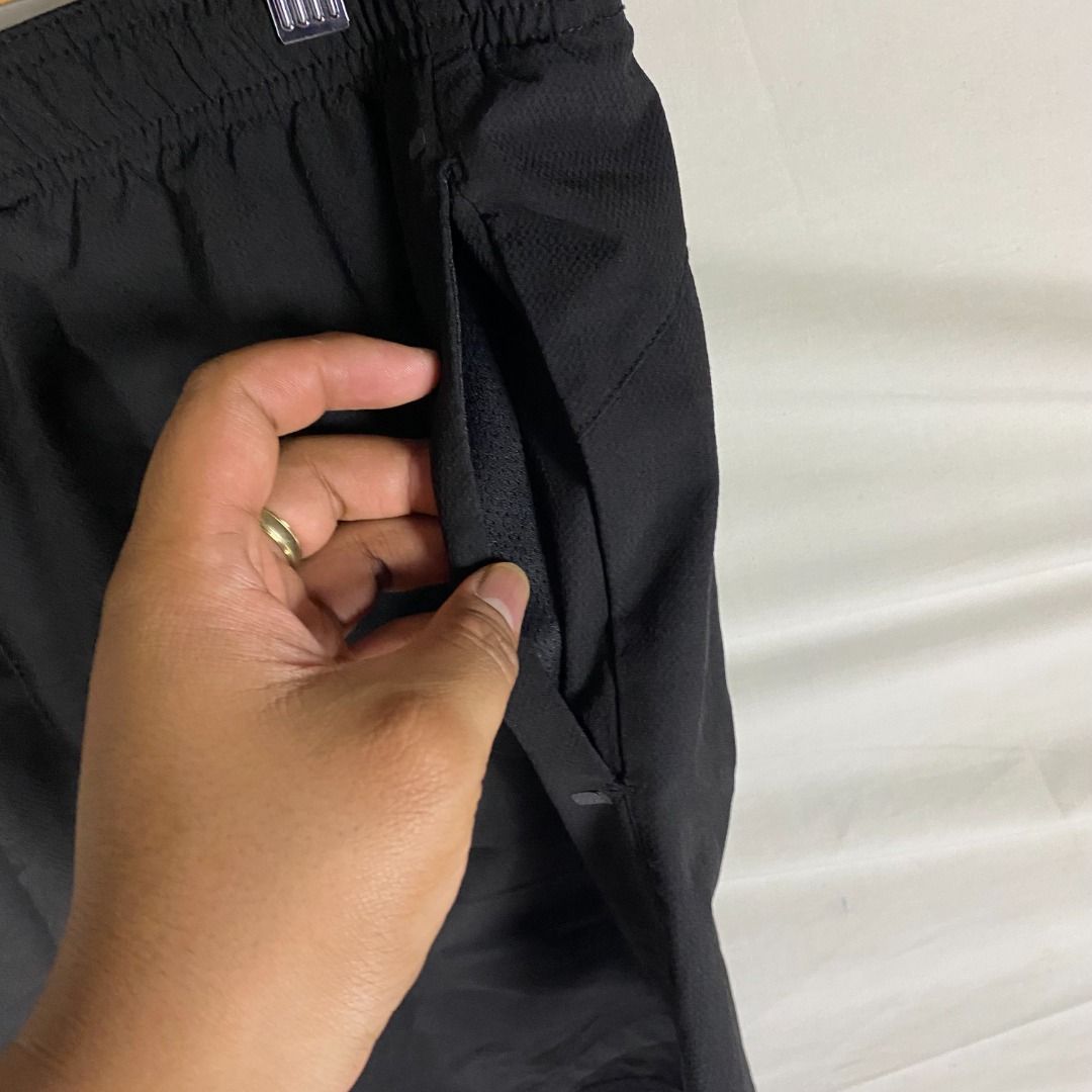 Calvin Klein Performance Running & Training Athletic Shorts / Size Large (Category: Activewear) located in Antipolo. Submitted by canadafindss (Listing ID 1469512443, Image 3). Description: Visit & Follow Canada Finds for more premium thrift, streetwear, vintage, techwear, activewear, and branded finds from Canada 🇨🇦 More items posted regularly: https://www.carousell.ph/u/canadafindss Calvin Klein Performance Running & Training Athletic Shorts 