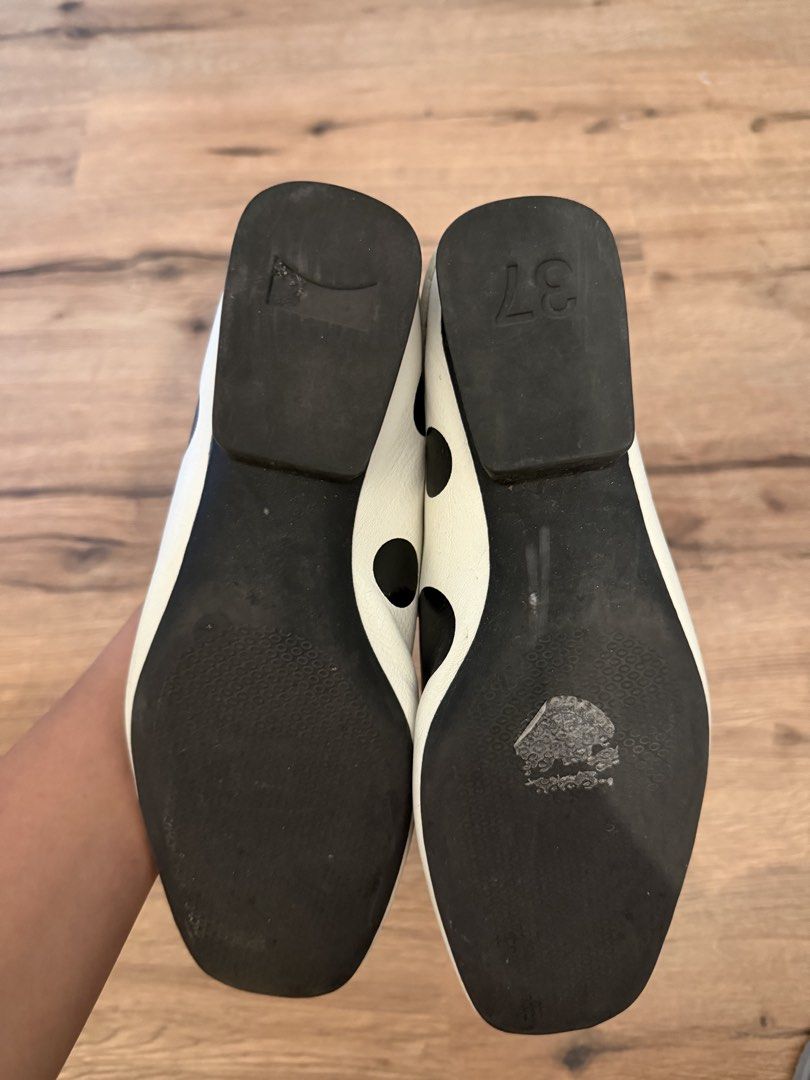 Camper Flats (Category: Flats & Sandals) located in Marikina City. Submitted by hazeljaner (Listing ID 1469494639, Image 2). Description: Authentic Camper Polka Flats Size 37 Used less than 5x Bought for 145 euro Lowballers won’t be entertained..