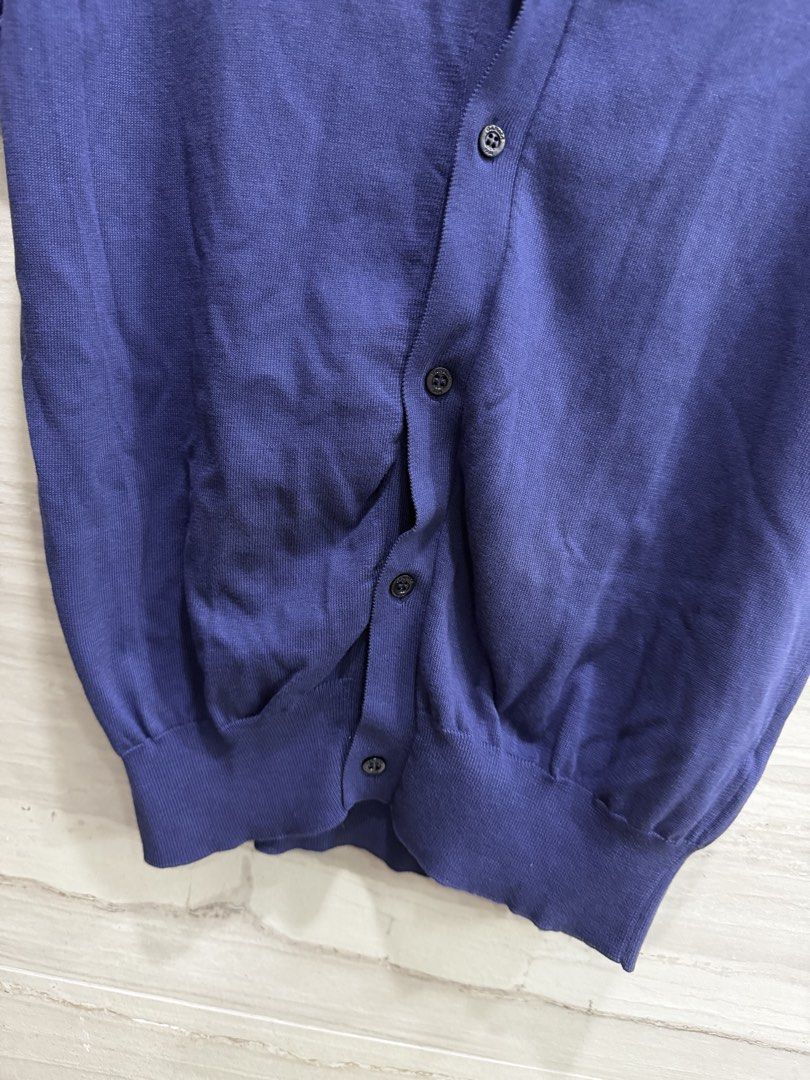 Canali Polo Shirt (Category: Luxury Apparel) located in Quezon City. Submitted by steph_hgo (Listing ID 1469398302, Image 3). Description: Brand new Unused Canali V neck tshirt Srp: 11,000 .