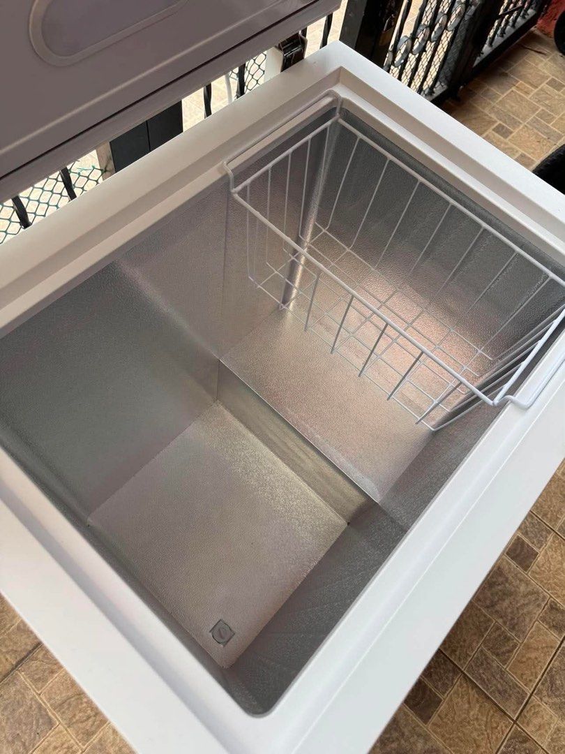 Candy by Haier chest freezer (Category: Refrigerators and Freezers) located in Bacoor. Submitted by luvtoshoppe (Listing ID 1469437091, Image 3). Description: .