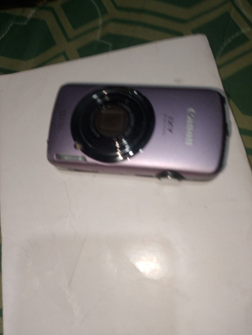 Canon ixy Digital camera (Category: Other Gadgets) located in Caloocan City. Submitted by goldenmoon_b0cb55 (Listing ID 1469555068, Image 1). Description: Digital camera w/o battery .