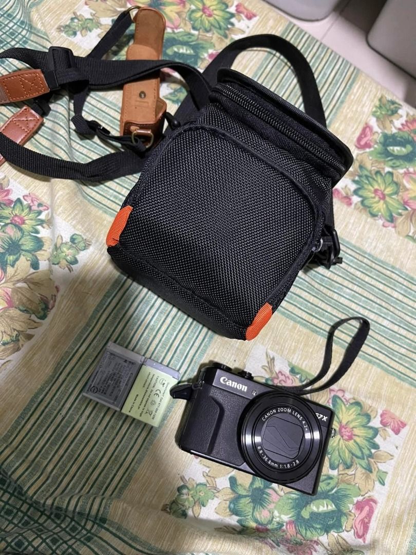 Canon Mark II (Category: Cameras) located in Quezon City. Submitted by roxaschloeeex (Listing ID 1469420830, Image 1). Description: .