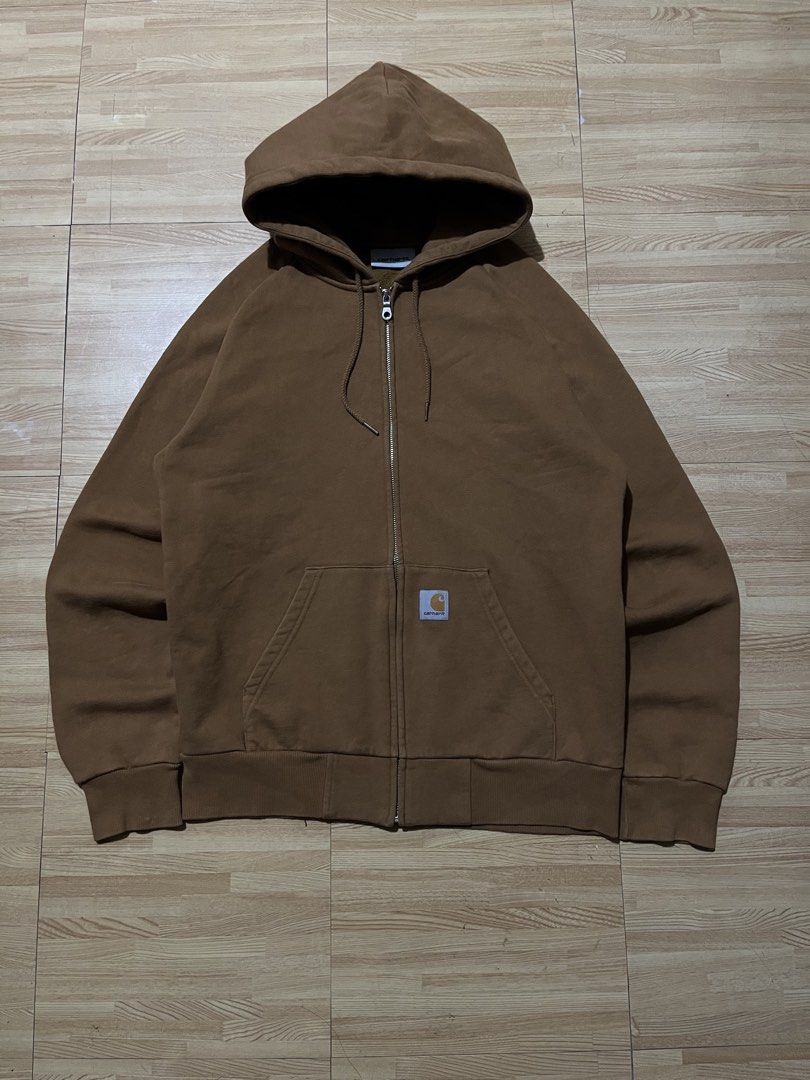 Carhartt Hooded Square Label Jacket (Category: Coats, Jackets and Outerwear) located in Angeles City. Submitted by brkebys (Listing ID 1469401967, Image 2). Description: Excellent condition No issue.
