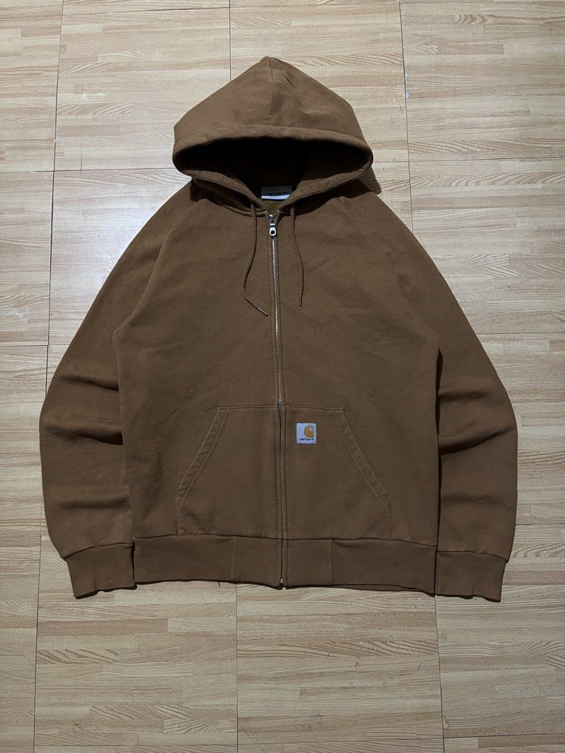 Carhartt Hooded Square Label Jacket (Category: Coats, Jackets and Outerwear) located in Angeles City. Submitted by brkebys (Listing ID 1469401967, Image 3). Description: Excellent condition No issue.