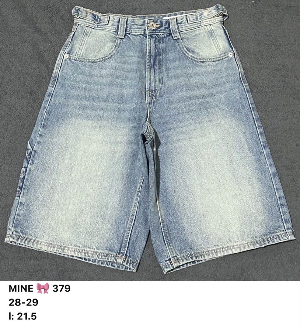 Carpenter Jorts (Category: Other Bottoms) located in Cabanatuan. Submitted by fitsby.el (Listing ID 1469524286, Image 3). Description: 379 EACH.