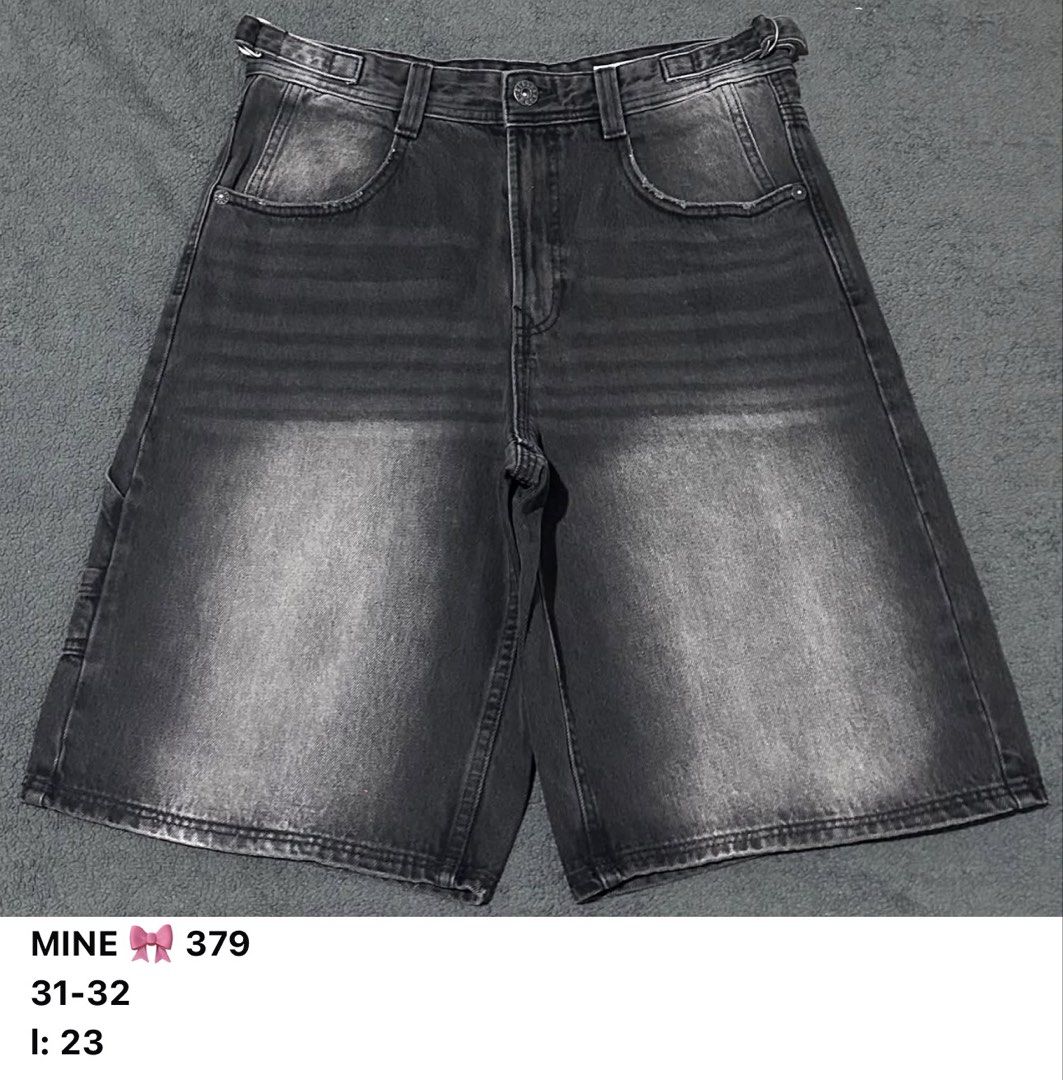 Carpenter Jorts (Category: Other Bottoms) located in Cabanatuan. Submitted by fitsby.el (Listing ID 1469524286, Image 2). Description: 379 EACH.