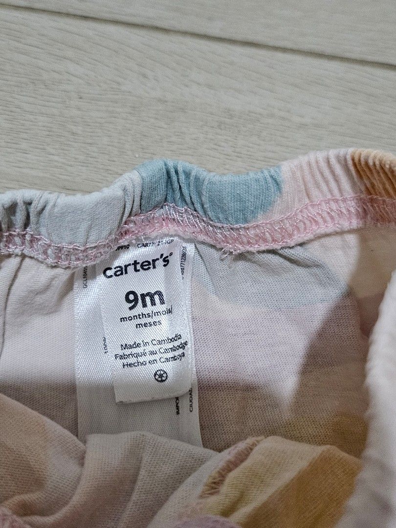 Carter's Baby Pants 9m Multicolored Abstract Print (Category: Babies & Kids Fashion) located in Manila. Submitted by momshiedells (Listing ID 1469511249, Image 2). Description: Carter’s Baby Girl Pastel Floral Leggings – 9M 🌼 Cute Carter’s baby girl leggings featuring a lovely pastel abstract-floral print in soft shades of yellow, blue, lavender, and beige. Easy to pair with plain bodysuits, shirts, and sweaters for a sweet everyday outfit. 💕 P