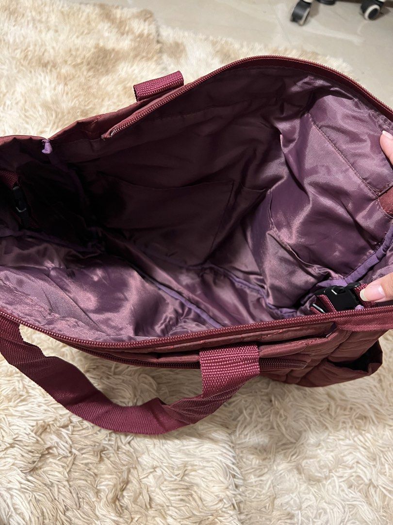 Carter's Maroon Baby Diaper Bag (Category: Tote Bags) located in Manila. Submitted by edrrye (Listing ID 1469428347, Image 3). Description: •Excellent condition •No visible flaws •Clean and well-kept Still looks nice and presentable! Perfect for moms looking for a practical baby bag.🧸.