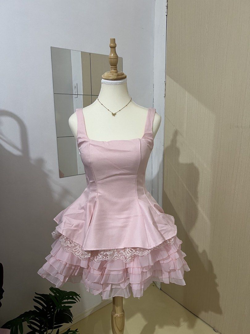Casual Pink Dress (size M) (Category: Dresses) located in Paranaque City. Submitted by kaleeen21 (Listing ID 1469467982, Image 1). Description: Casual Dress from Vietnam ✨ perfect for special occasion, party , casual event ✨ size: medium ✨ brand new ✨ good-quality ✨ onhand ready to ship 📍Parañaque City 🛵Lalamove ready PM~.