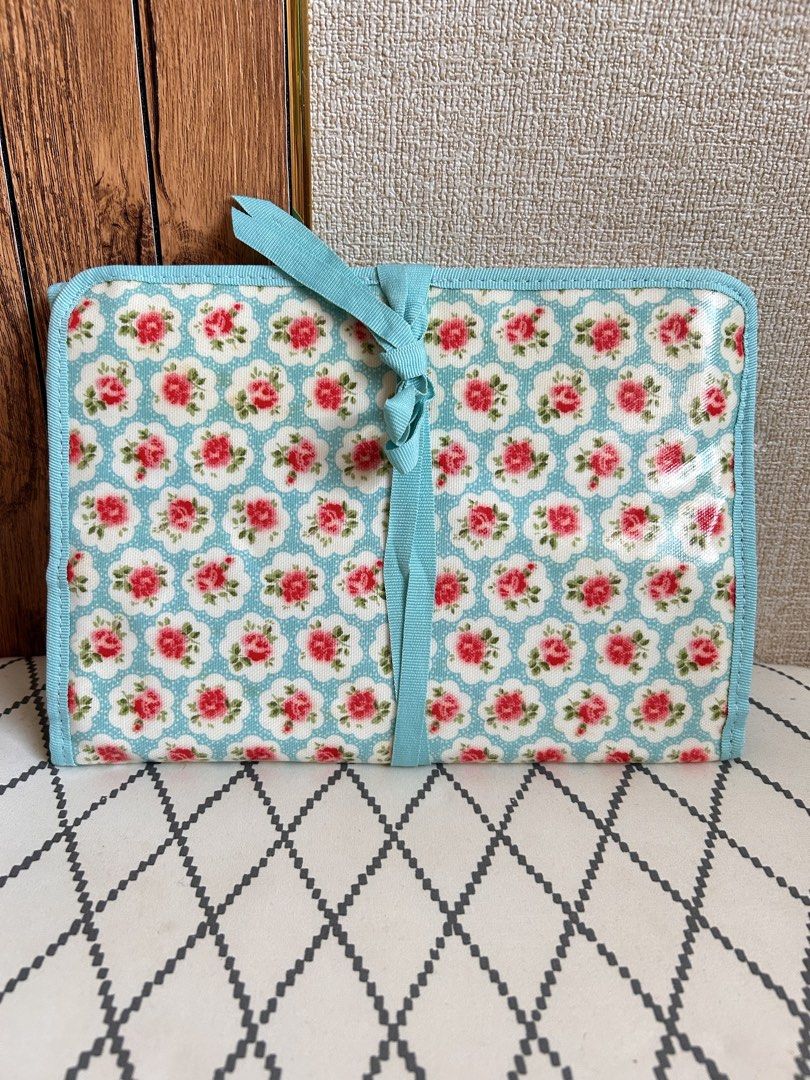 Cath Kidston travel Pouch (Category: Travel Essentials & Accessories) located in Puerto Princesa. Submitted by kanejela (Listing ID 1469432775, Image 1). Description: Brand new with flaw (yellowish- due to storage) With mirror and 2 detachable pouches. .
